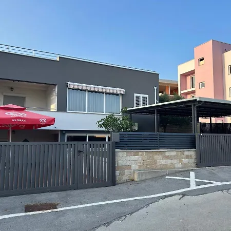 Διαμέρισμα Nina