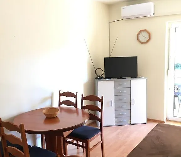 شقة Nina بيتريتْشاني
