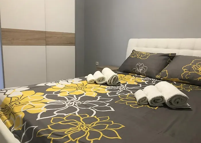 Nina شقة بيتريتْشاني